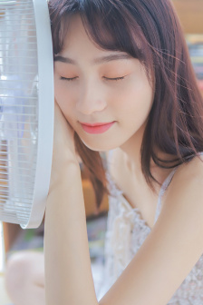 挺进毛还没长稚嫩的小花苞